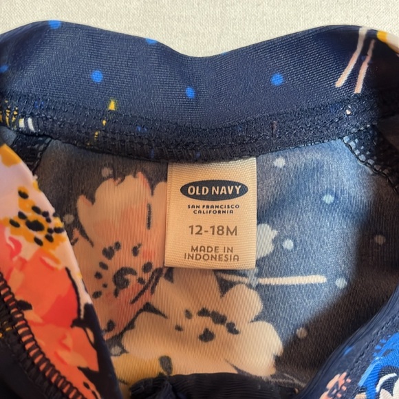 12-18M swim bundle - Picture 4 of 13